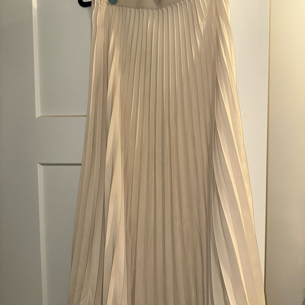 H&M Cream Pleated Maxi Skirt